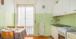 TRILOCALE CON DOPPIO BALCONE –  VIA DANTE – 150 m DAL MARE – BORGHETTO SANTO SPIRITO