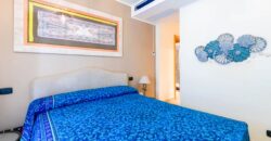 TRILOCALE RISTRUTTURATO CON TERRAZZO PANORAMICO VISTA MARE E BOX AUTO – VIA PRIVATA CAZULINI – 1,7 Km DAL MARE – ALASSIO