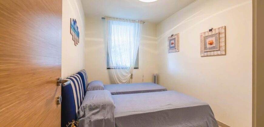 TRILOCALE RISTRUTTURATO CON TERRAZZO PANORAMICO VISTA MARE E BOX AUTO – VIA PRIVATA CAZULINI – 1,7 Km DAL MARE – ALASSIO