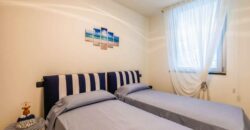 TRILOCALE RISTRUTTURATO CON TERRAZZO PANORAMICO VISTA MARE E BOX AUTO – VIA PRIVATA CAZULINI – 1,7 Km DAL MARE – ALASSIO