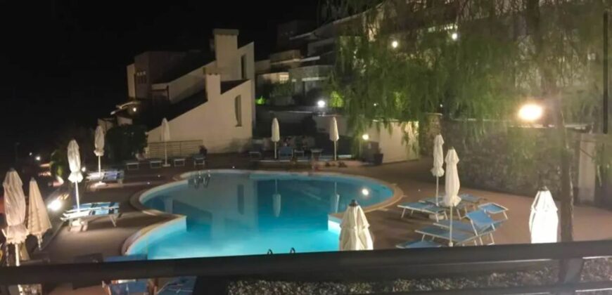 TRILOCALE RISTRUTTURATO CON TERRAZZO PANORAMICO VISTA MARE E BOX AUTO – VIA PRIVATA CAZULINI – 1,7 Km DAL MARE – ALASSIO