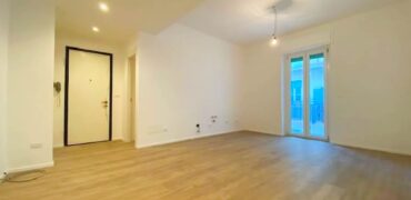 TRILOCALE RISTRUTTURATO CON DOPPIO BALCONE –  VIA BOGLIOLO – 250 m DAL MARE – ALASSIO
