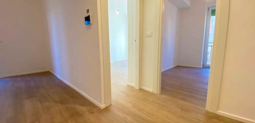 TRILOCALE RISTRUTTURATO CON DOPPIO BALCONE –  VIA BOGLIOLO – 250 m DAL MARE – ALASSIO