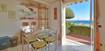 TRILOCALE CON TERRAZZINO VISTA MARE –  VIA AURELIA – 500 m DAL MARE – ROLLO (ANDORA)