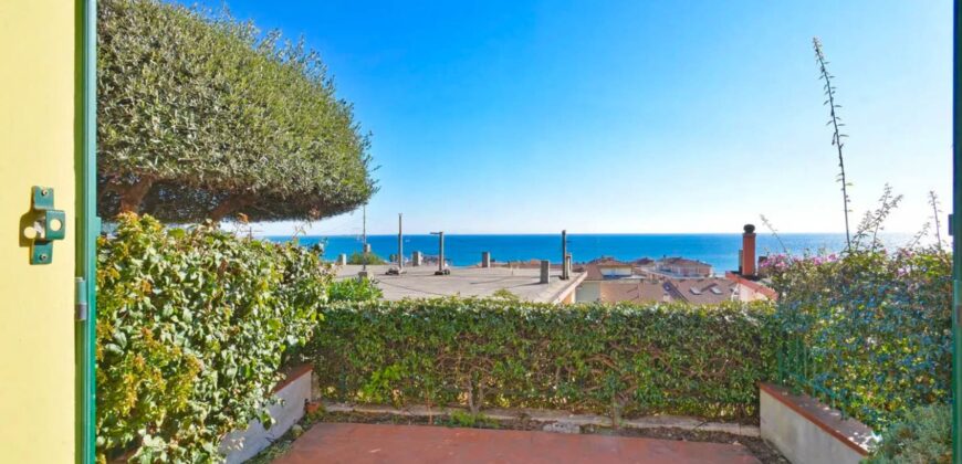 TRILOCALE CON TERRAZZINO VISTA MARE –  VIA AURELIA – 500 m DAL MARE – ROLLO (ANDORA)