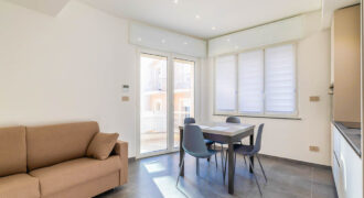 BILOCALE CON BALCONE VISTA MARE – VIA DON PICCAGLI – 50 m DAL MARE – ALASSIO