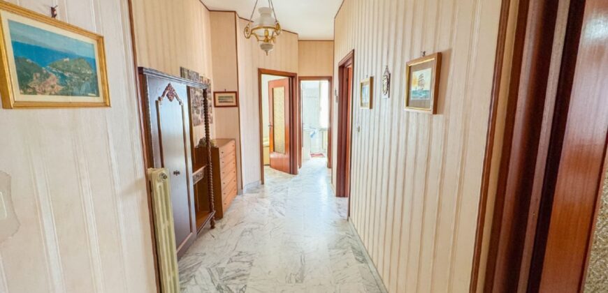 TRILOCALE CON DOPPIO BALCONE E POSTO AUTO –  VIA DANTE – 200 M DAL MARE – BORGHETTO SANTO SPIRITO