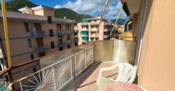 TRILOCALE CON DOPPIO BALCONE E POSTO AUTO –  VIA DANTE – 200 M DAL MARE – BORGHETTO SANTO SPIRITO