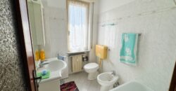 TRILOCALE CON DOPPIO BALCONE E POSTO AUTO –  VIA DANTE – 200 M DAL MARE – BORGHETTO SANTO SPIRITO