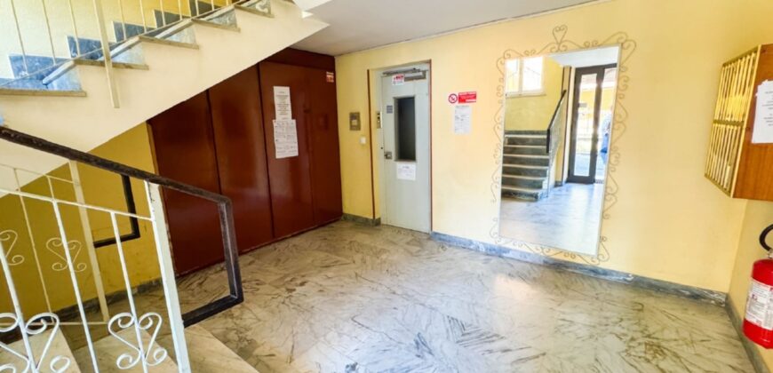 TRILOCALE CON DOPPIO BALCONE E POSTO AUTO –  VIA DANTE – 200 M DAL MARE – BORGHETTO SANTO SPIRITO