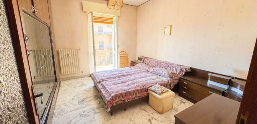 TRILOCALE CON DOPPIO BALCONE E POSTO AUTO –  VIA DANTE – 200 M DAL MARE – BORGHETTO SANTO SPIRITO
