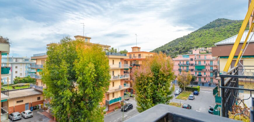 BILOCALE CON DOPPIO BALCONE E CANTINA –  VIA VERDI – 350 M DAL MARE – BORGHETTO SANTO SPIRITO