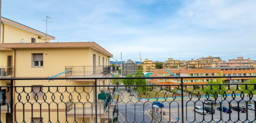 BILOCALE CON DOPPIO BALCONE E CANTINA –  VIA VERDI – 350 M DAL MARE – BORGHETTO SANTO SPIRITO